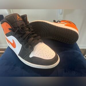 Men’s Air Jordan Retro. Like new only worn 2 twice.